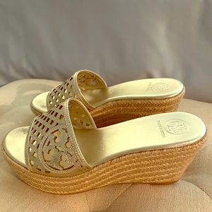 Tory Burch Gold Wedge Sandals Size 7.5